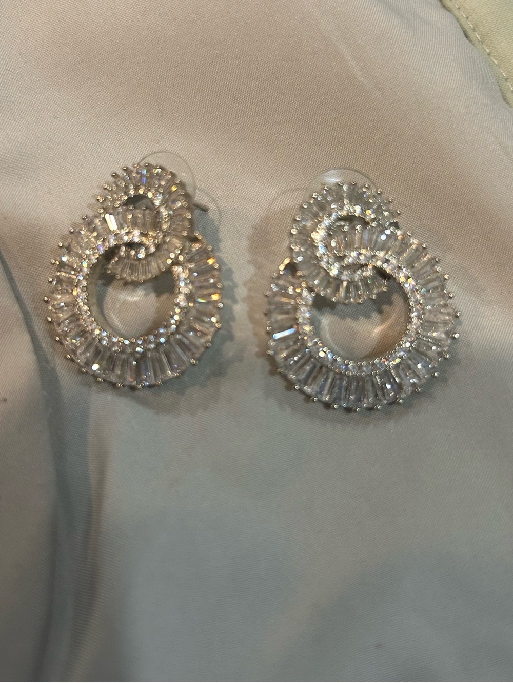 Elegant luxury Silver Spiral Earrings baguette pierced ear rings cubic zirconia